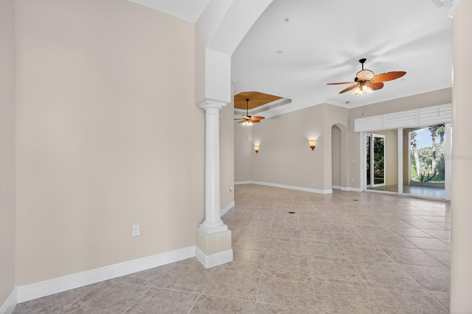 40 CASA BELLA CIR #1101