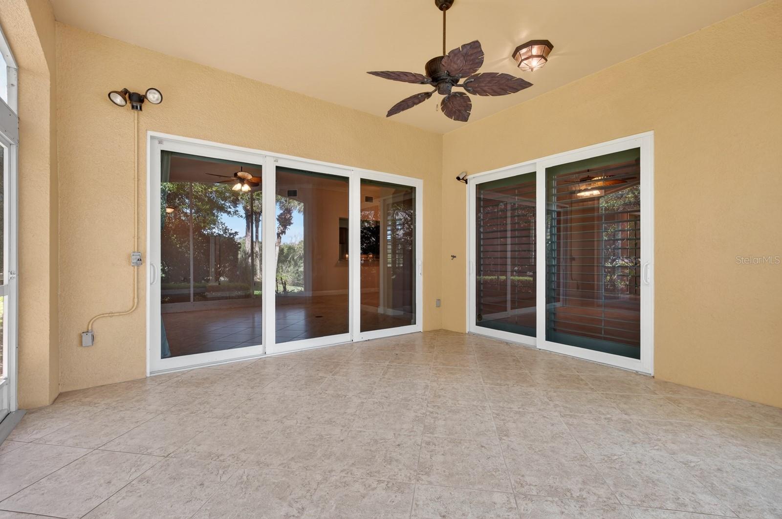 40 CASA BELLA CIR #1101