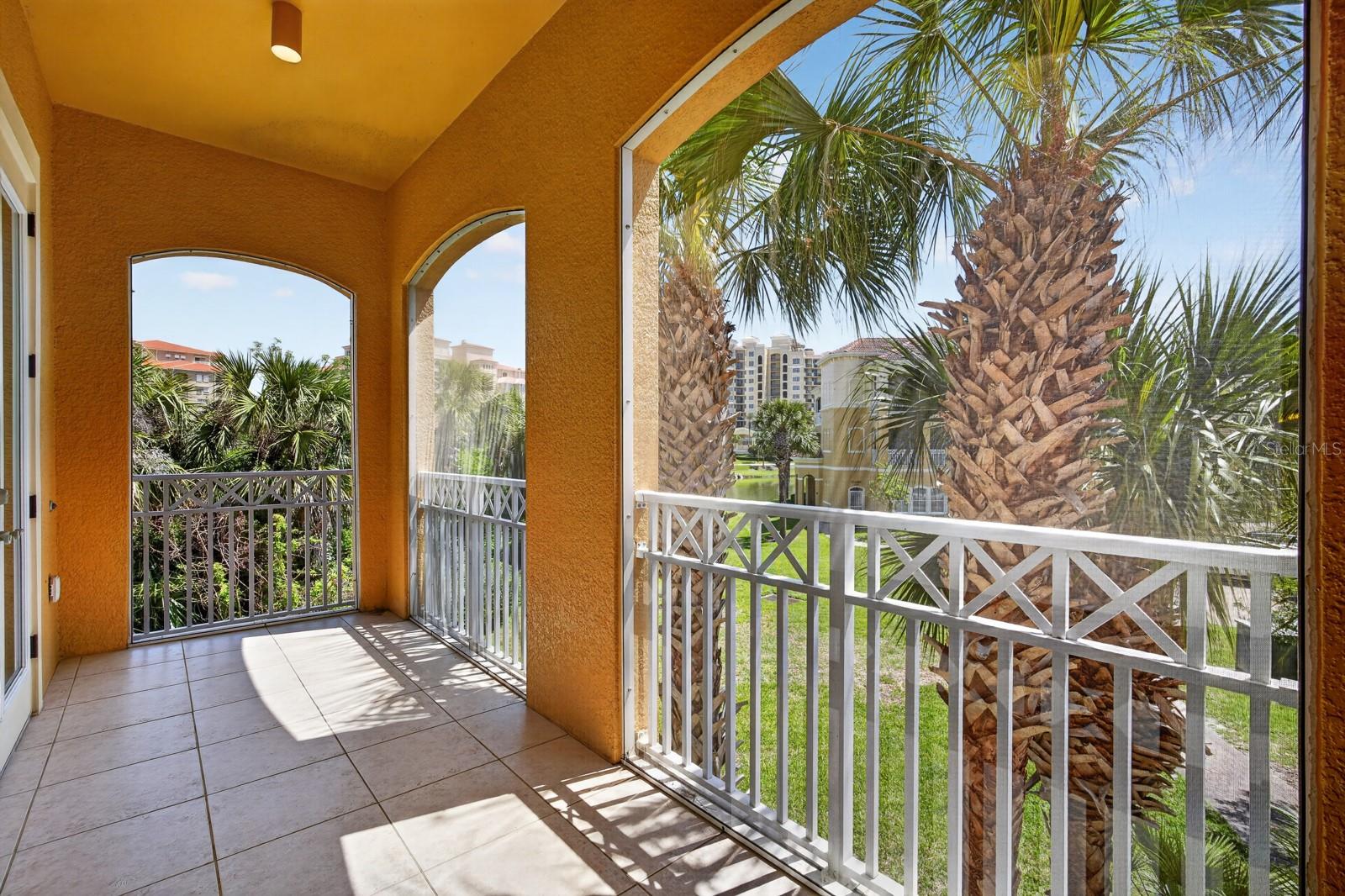 40 CASA BELLA CIR #1102