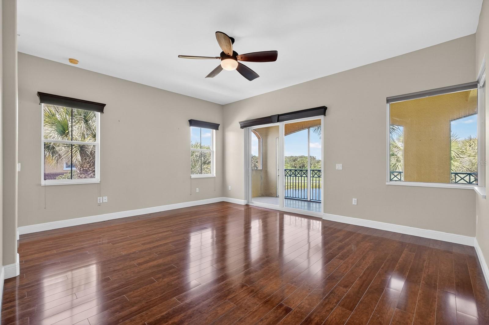 40 CASA BELLA CIR #1102