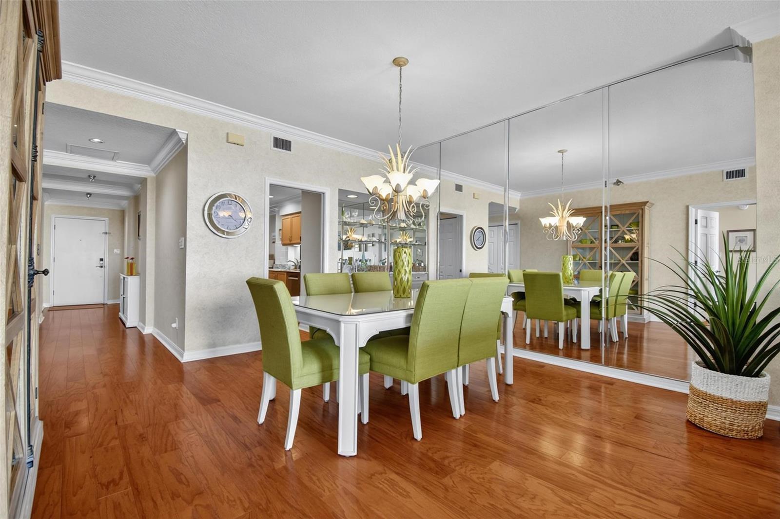 11 AVENUE DE LA MER #1303