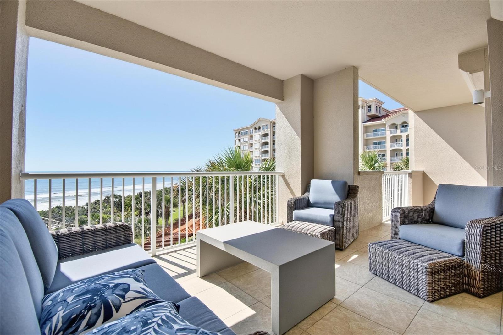 11 AVENUE DE LA MER #1303