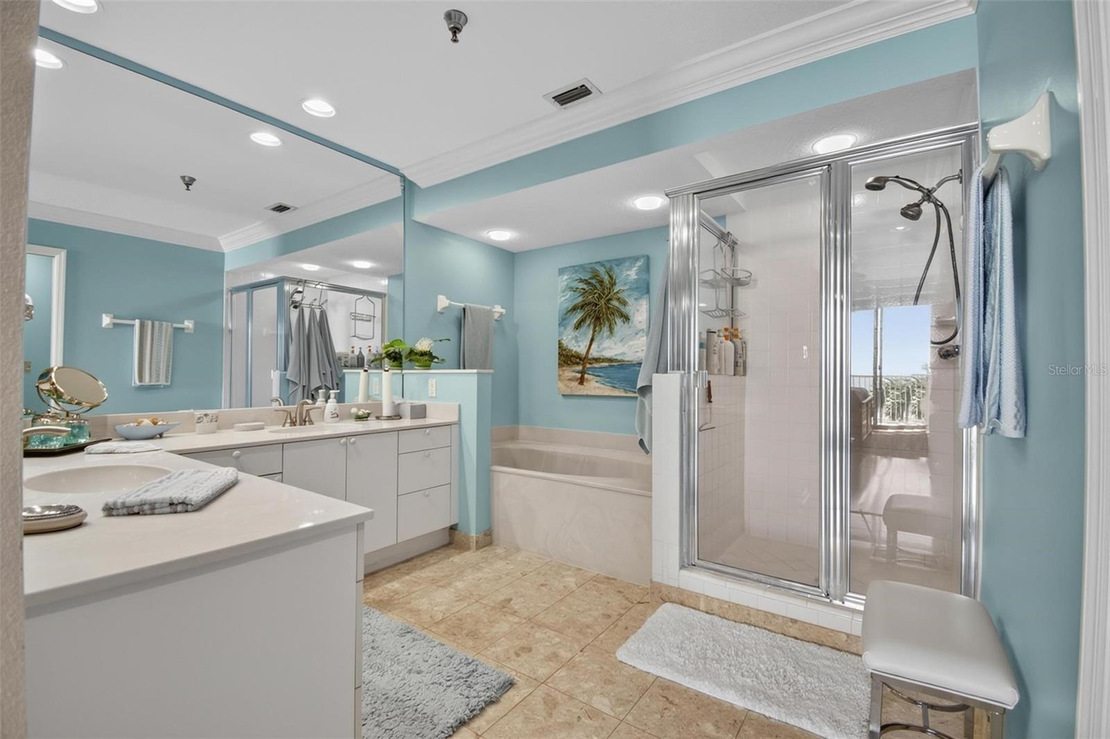 11 AVENUE DE LA MER #1303