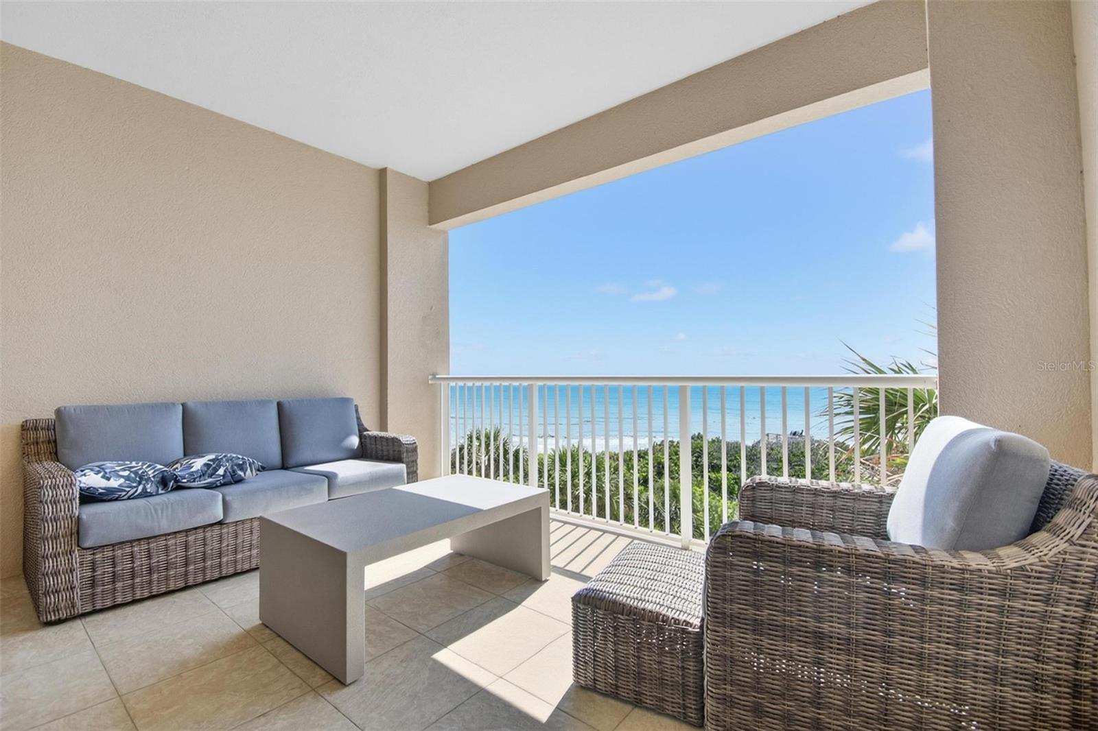 11 AVENUE DE LA MER #1303
