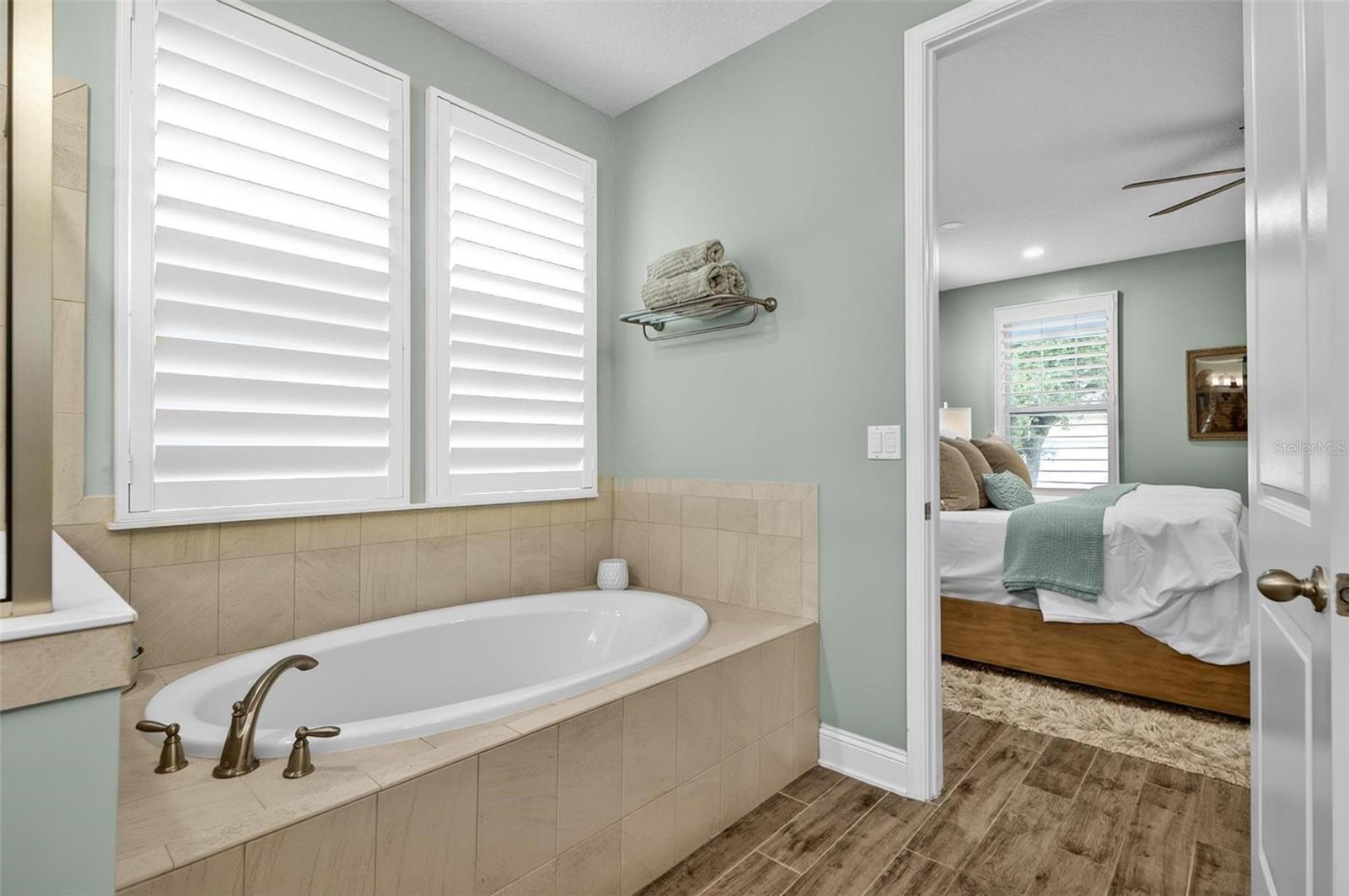 35 HIDDEN TREASURE DR
