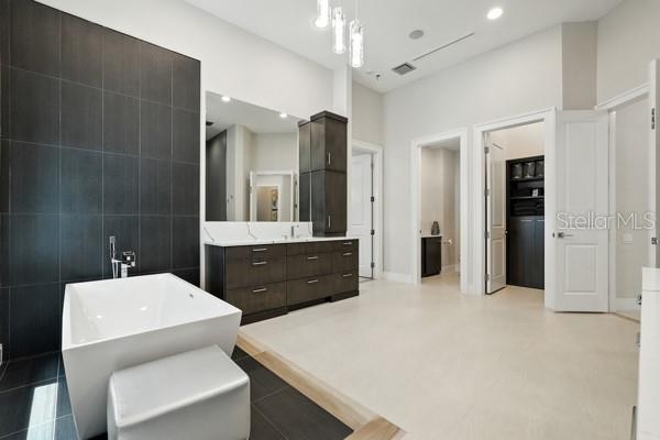 6 CORDOBA CT