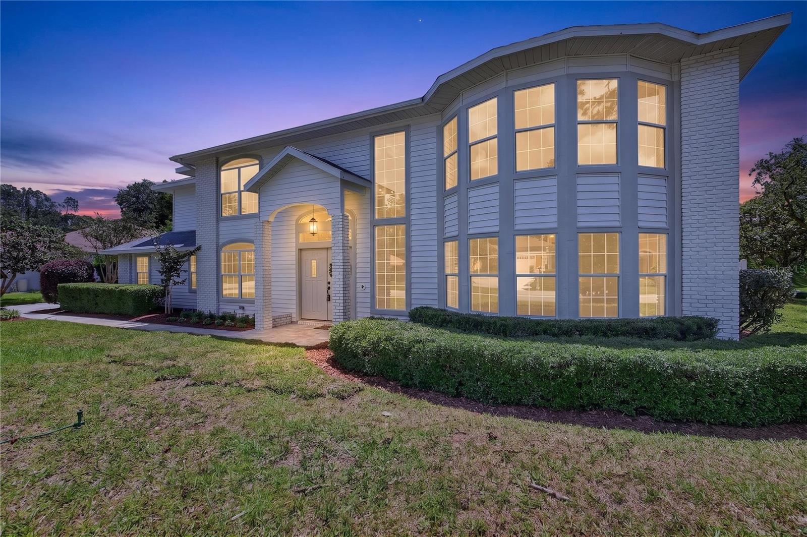 13 ELLSWORTH DR