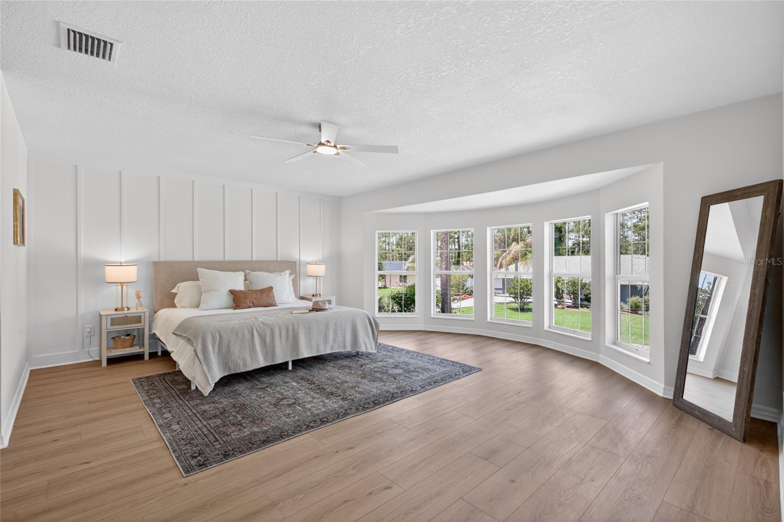 13 ELLSWORTH DR