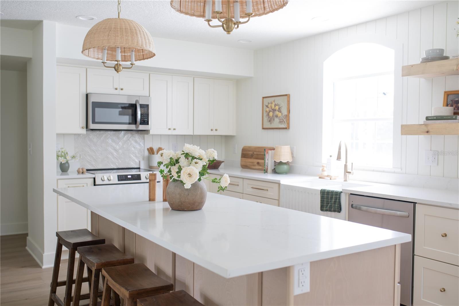 13 ELLSWORTH DR