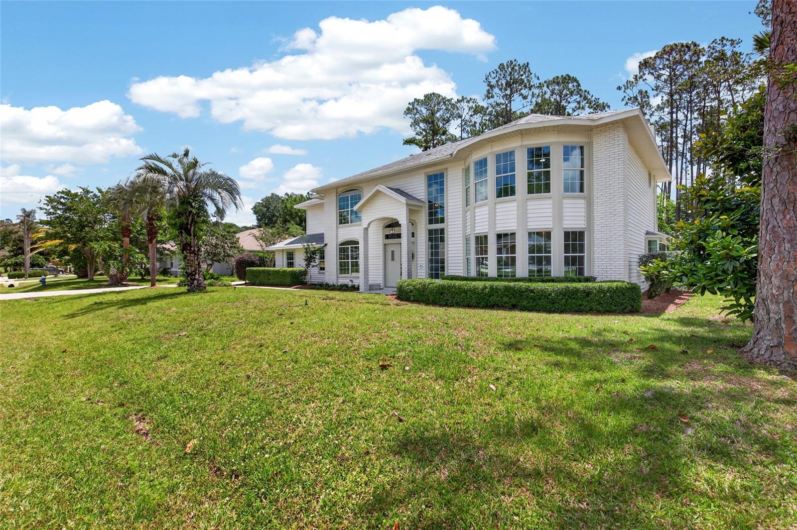 13 ELLSWORTH DR