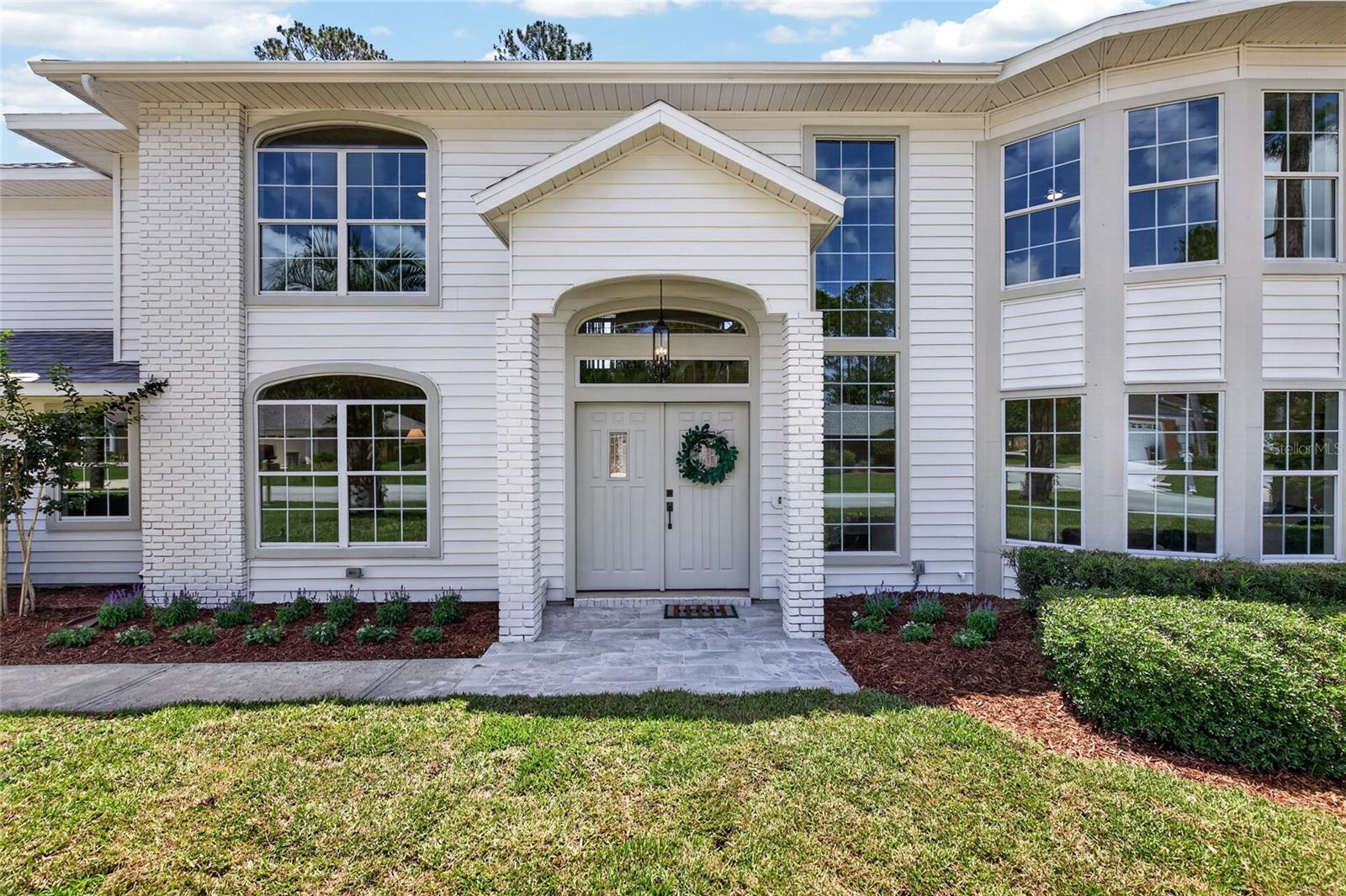 13 ELLSWORTH DR