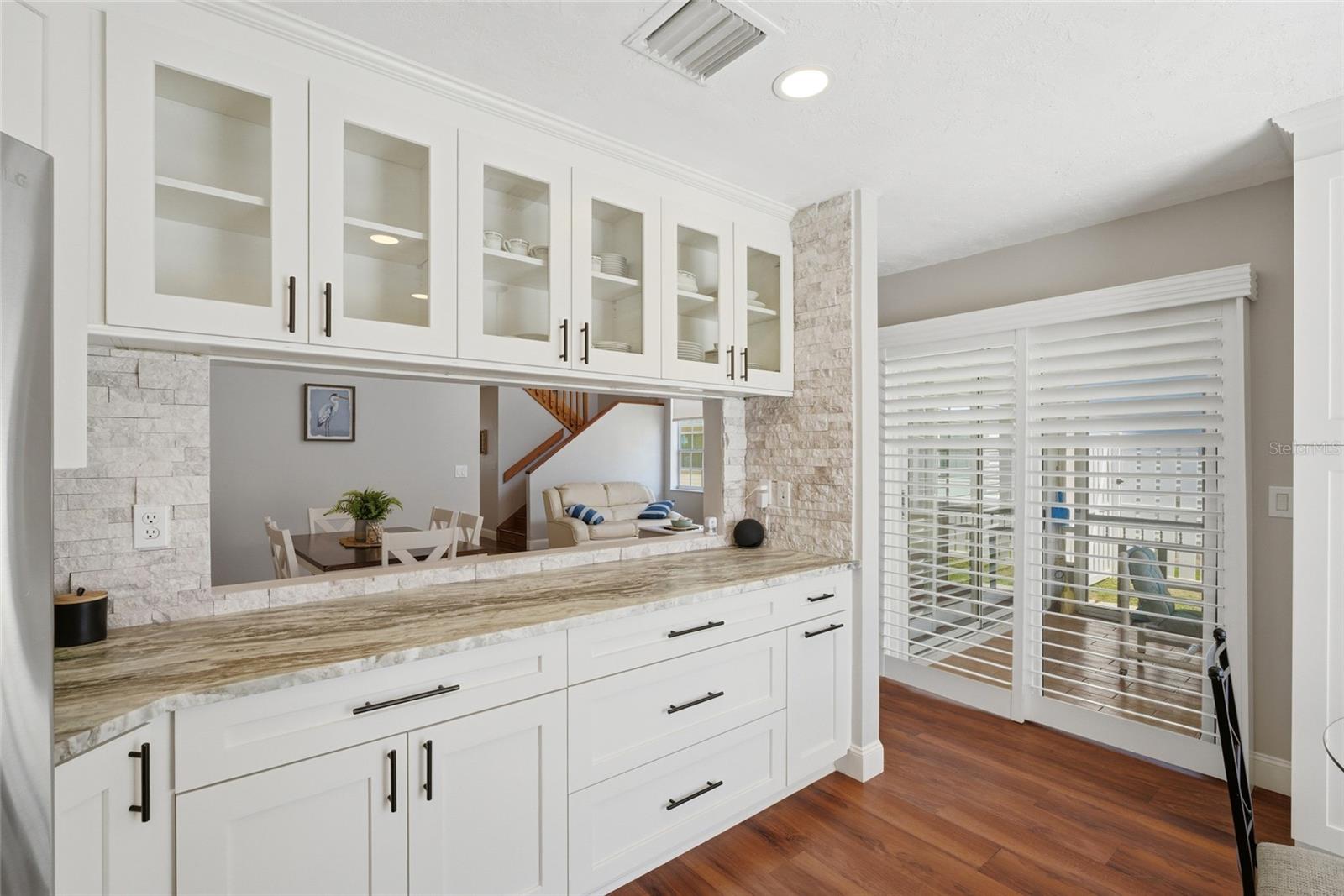 32 ANDOVER DR