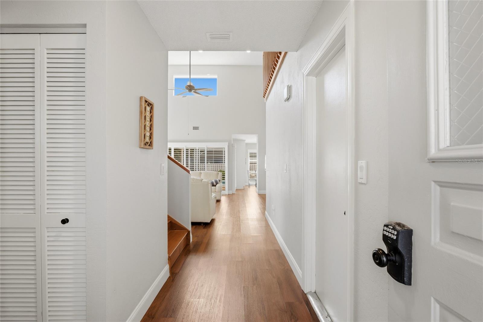 32 ANDOVER DR