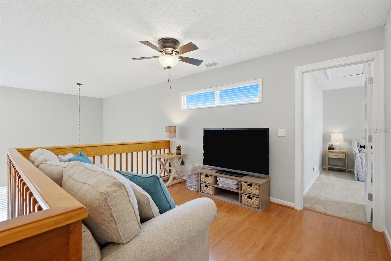 32 ANDOVER DR