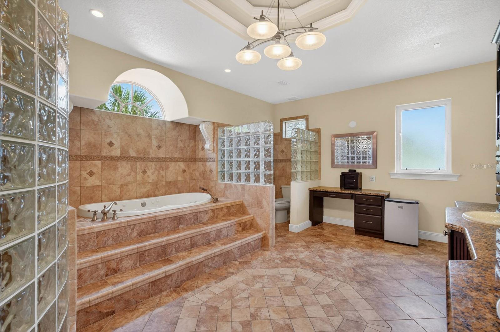 18 HAMMOCK BEACH PKWY
