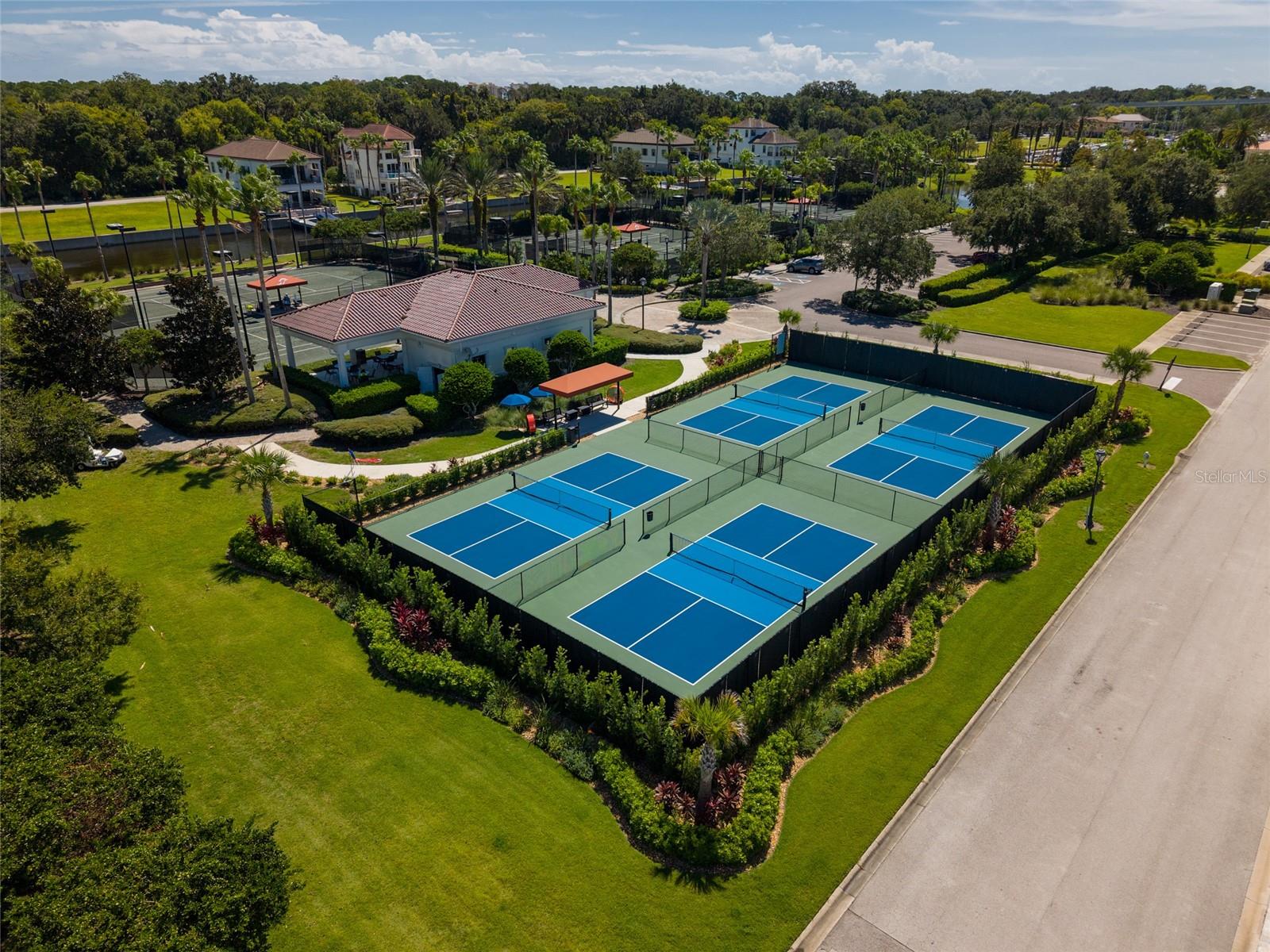 257 YACHT HARBOR DR