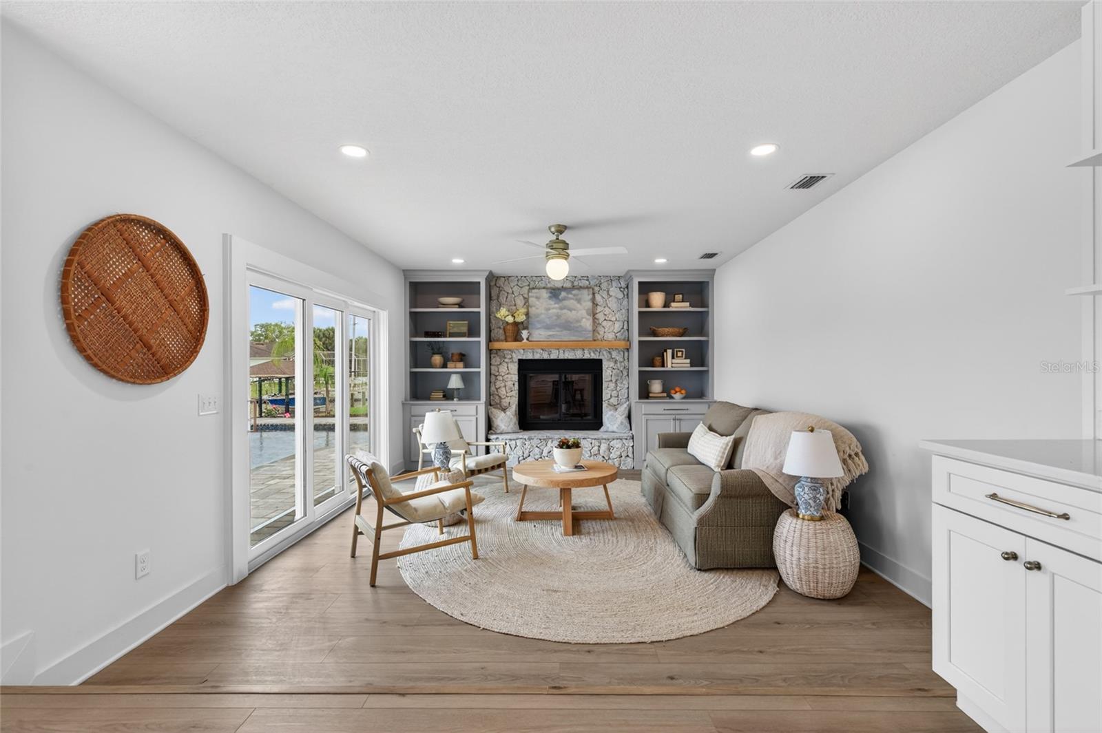 7 CHINOOK CT