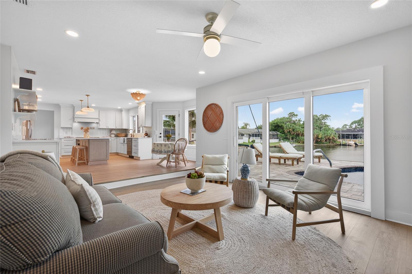 7 CHINOOK CT
