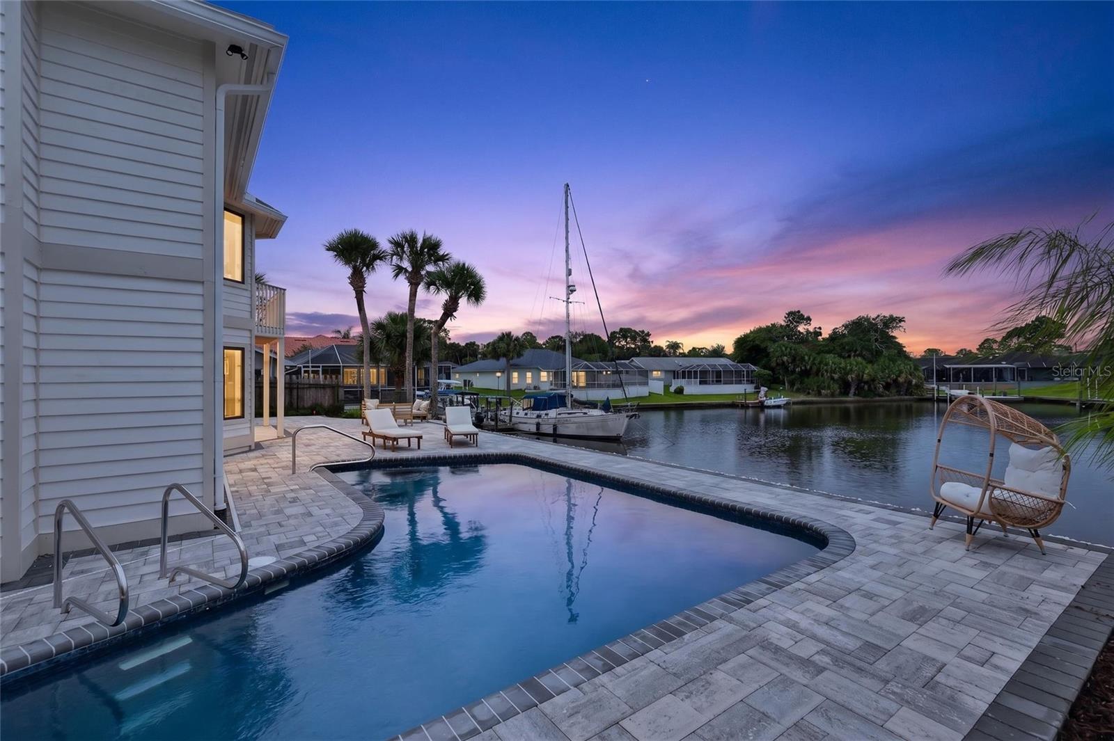 7 CHINOOK CT