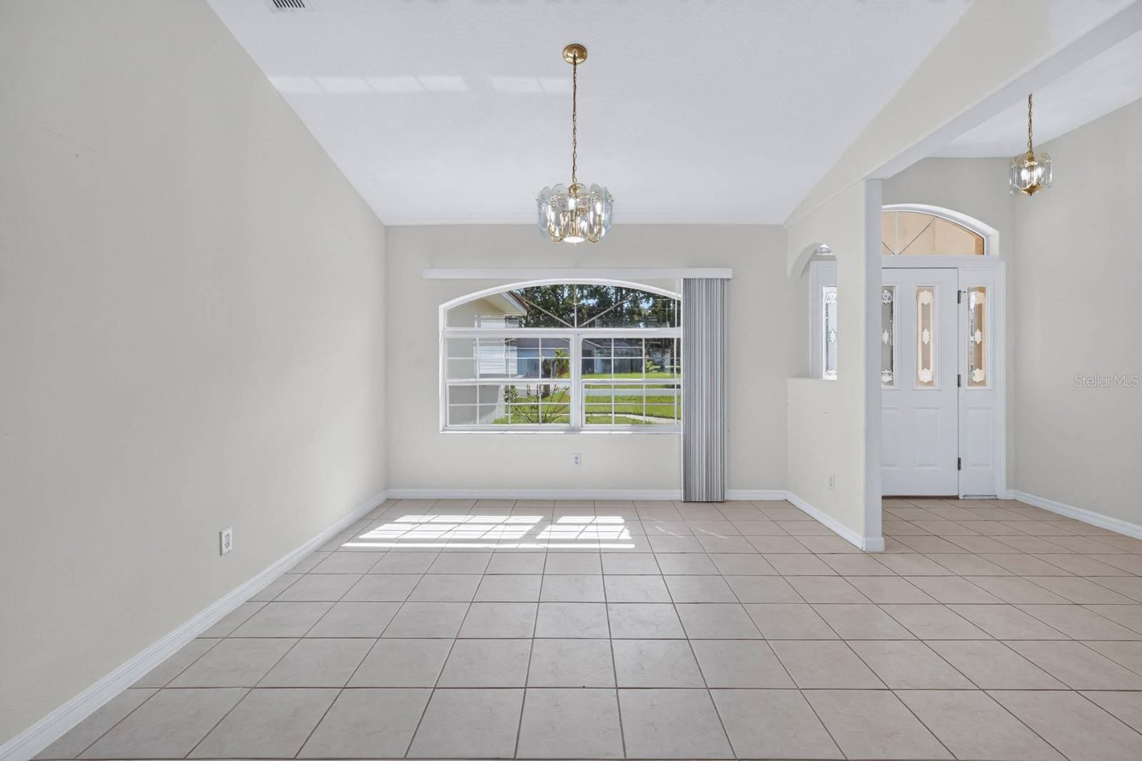 8 PILLORY LN