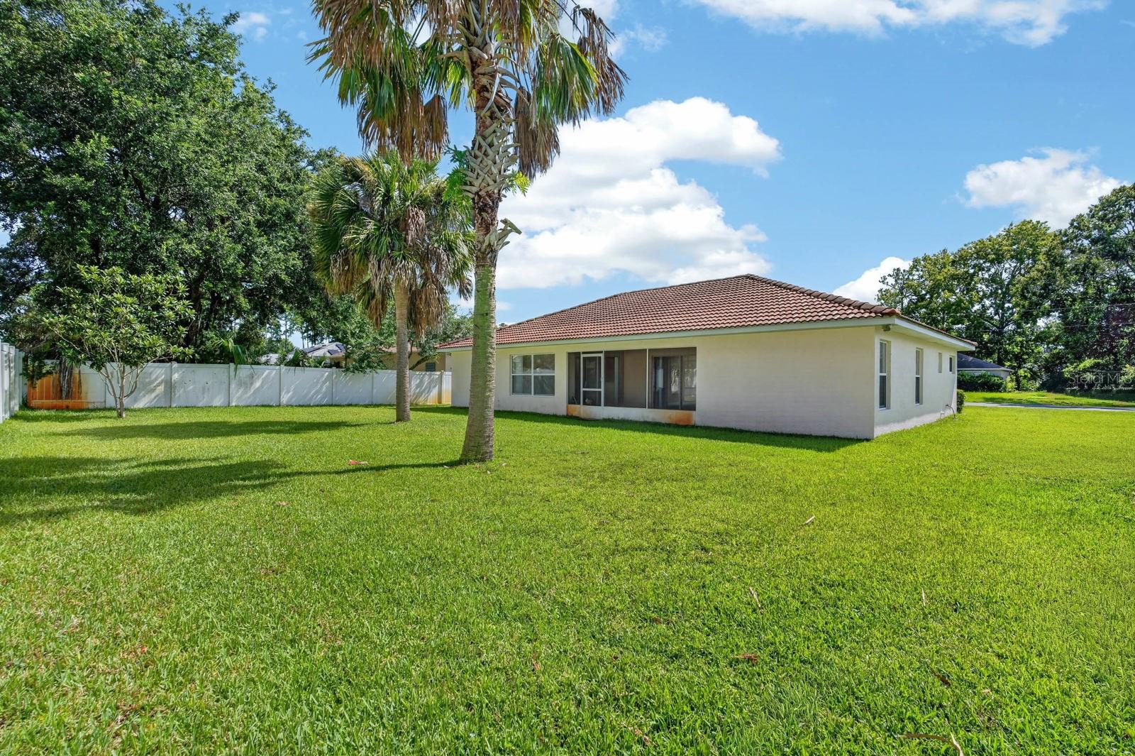 8 PILLORY LN