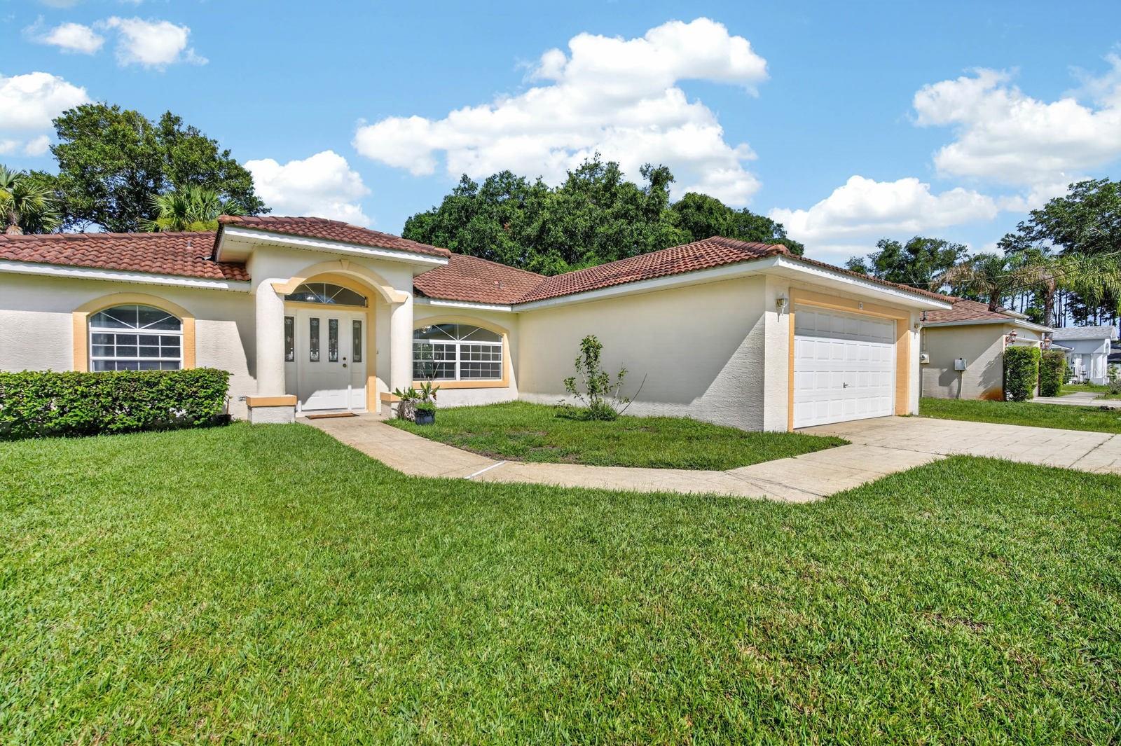 8 PILLORY LN