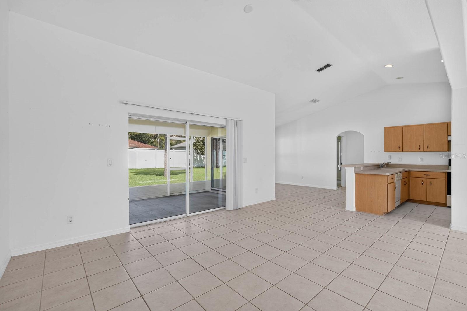 8 PILLORY LN