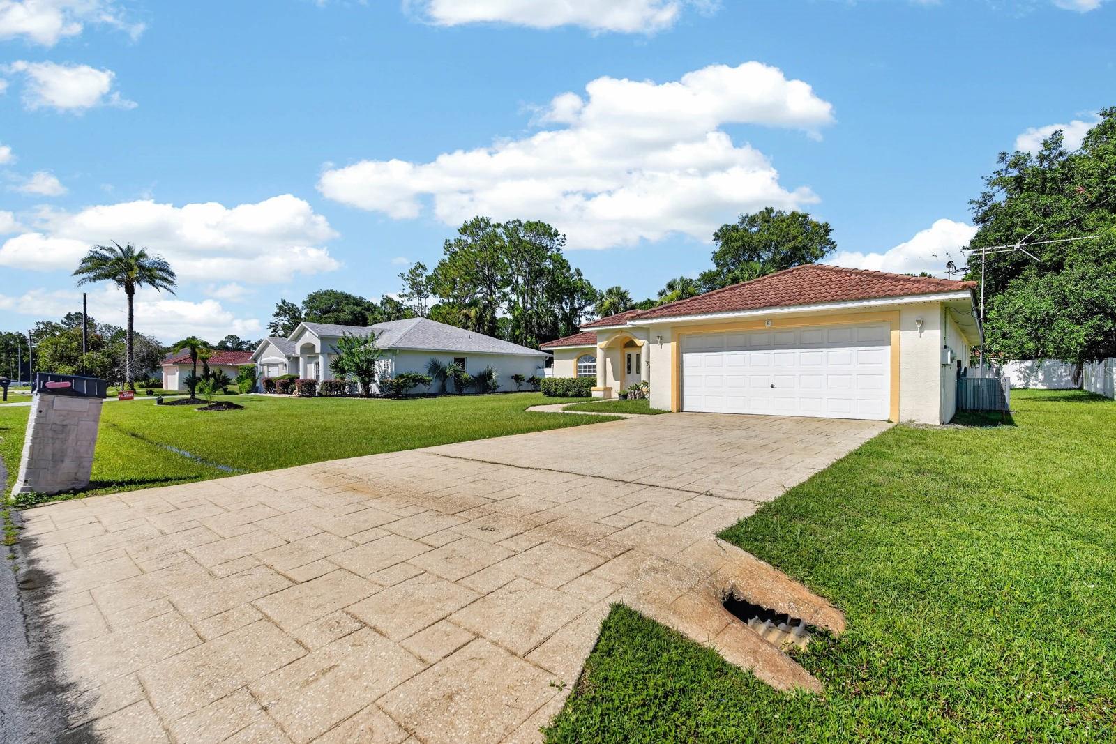 8 PILLORY LN