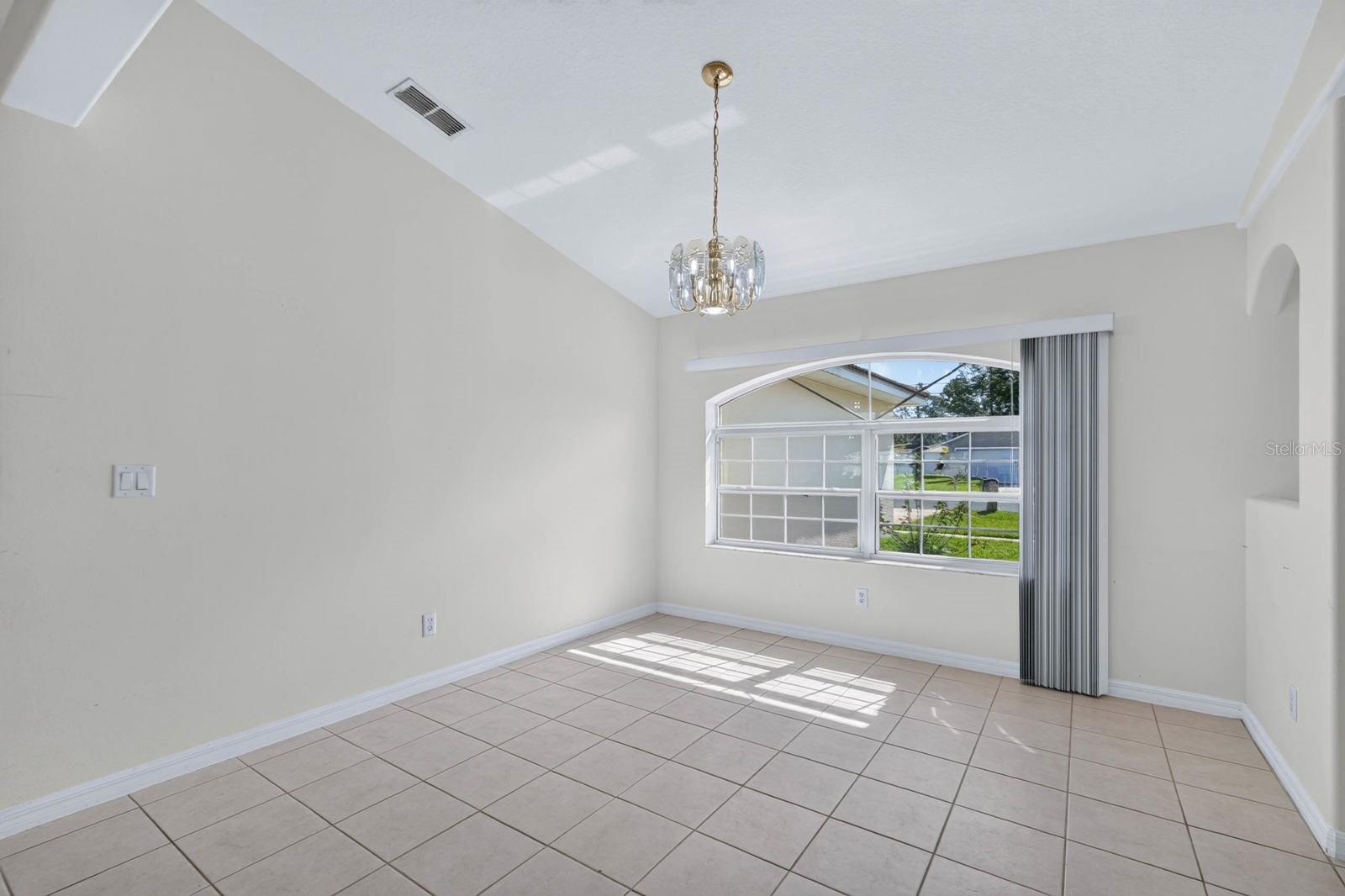 8 PILLORY LN