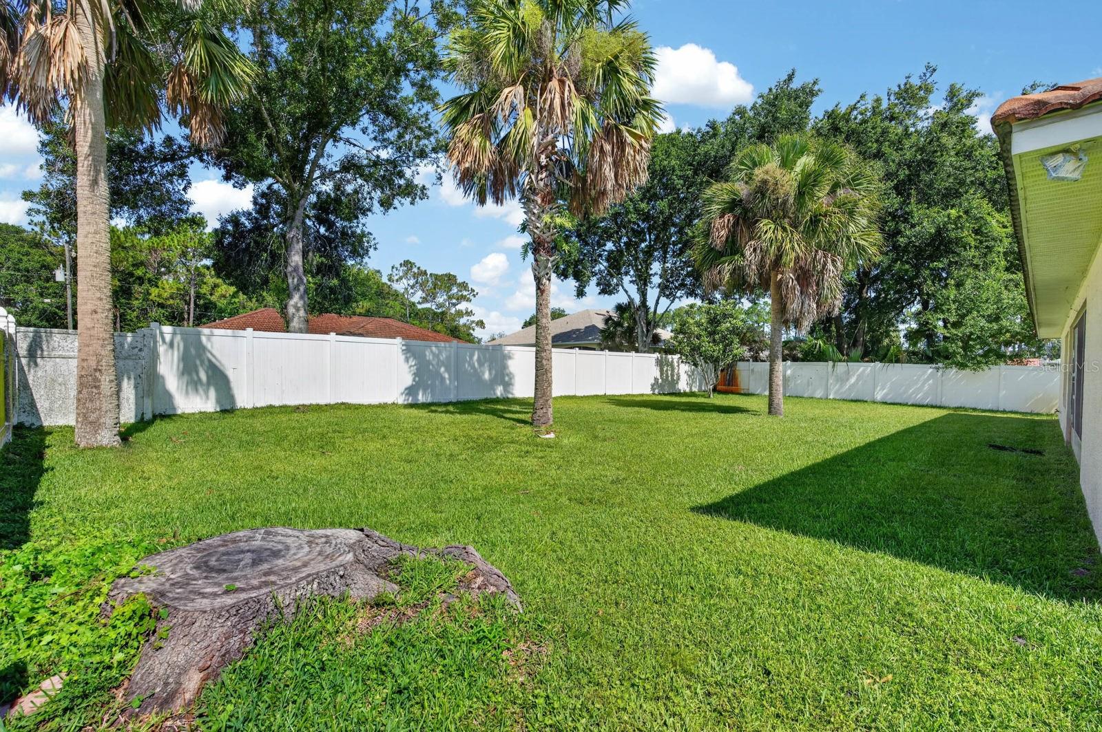8 PILLORY LN