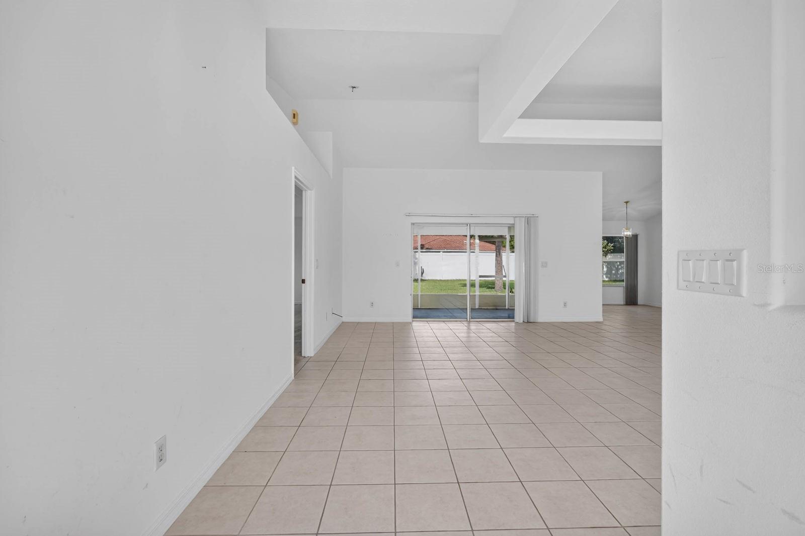 8 PILLORY LN