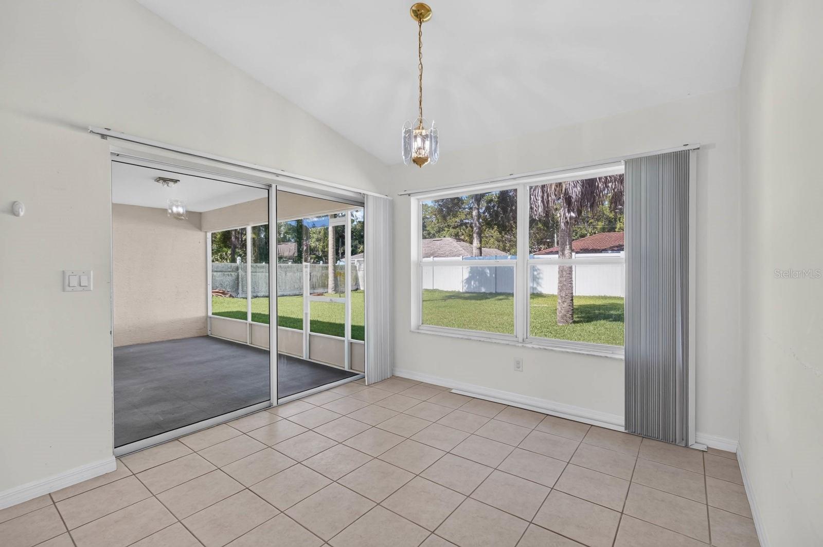 8 PILLORY LN