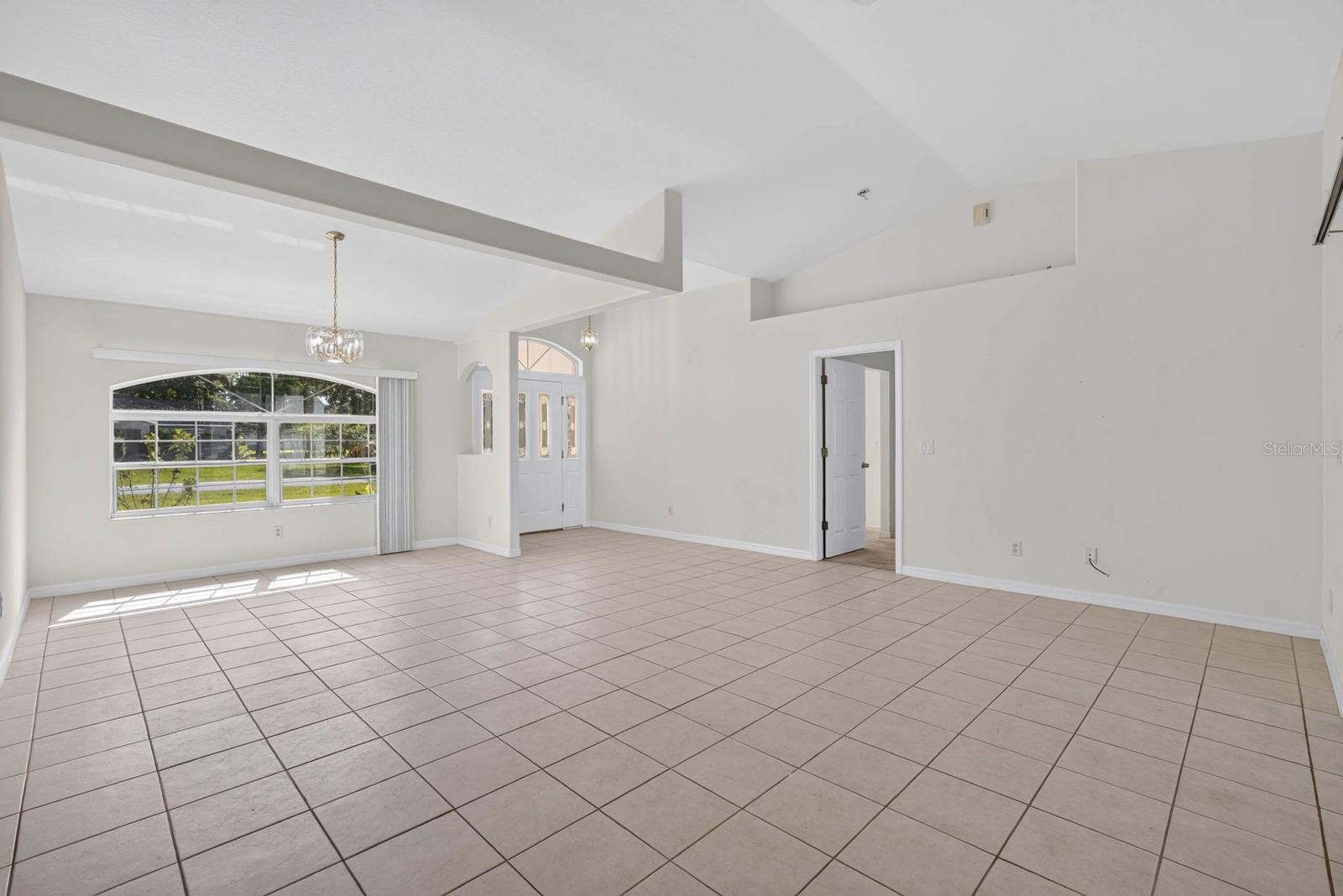 8 PILLORY LN