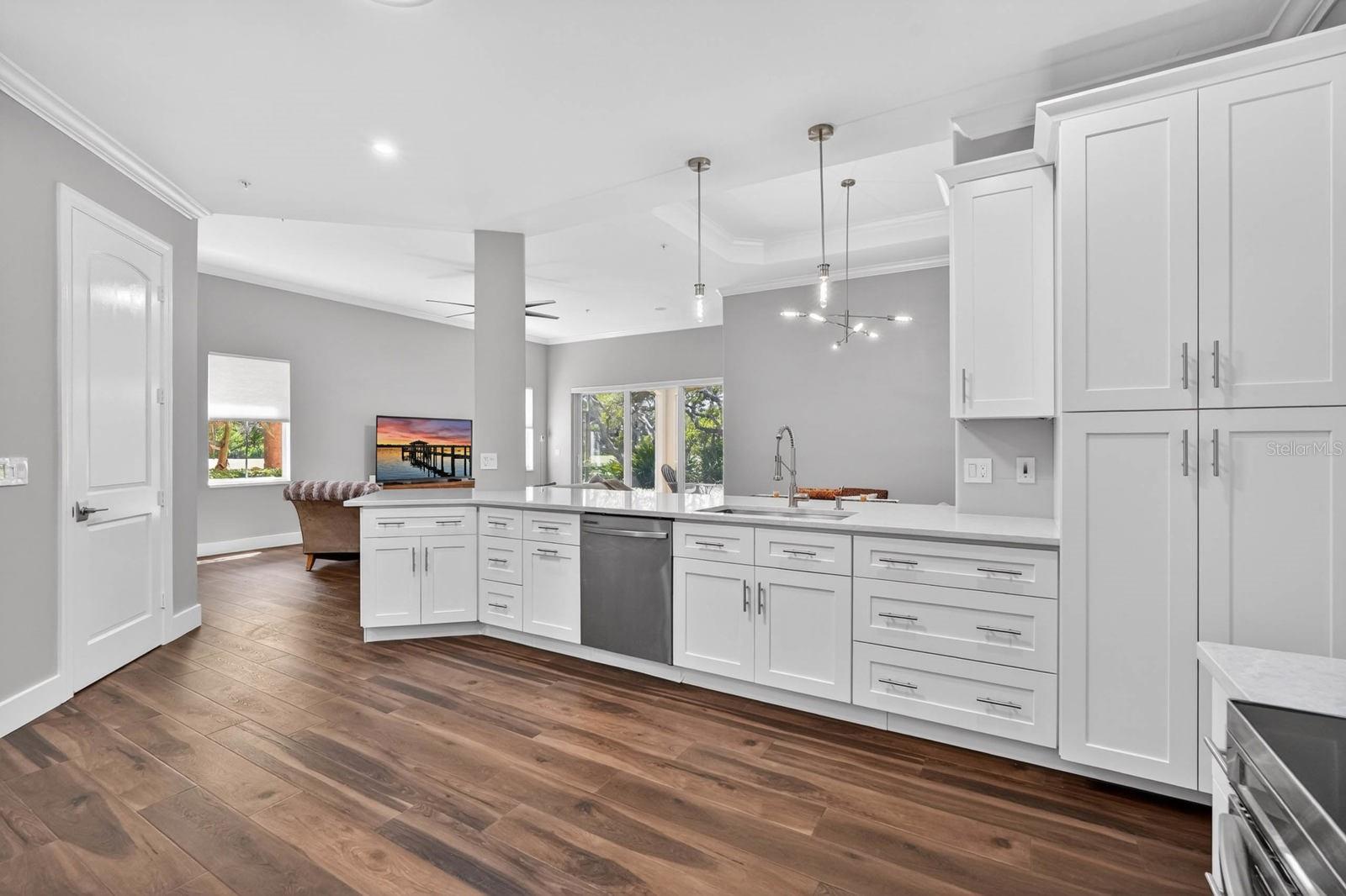 35 CASA BELLA CIR #1201