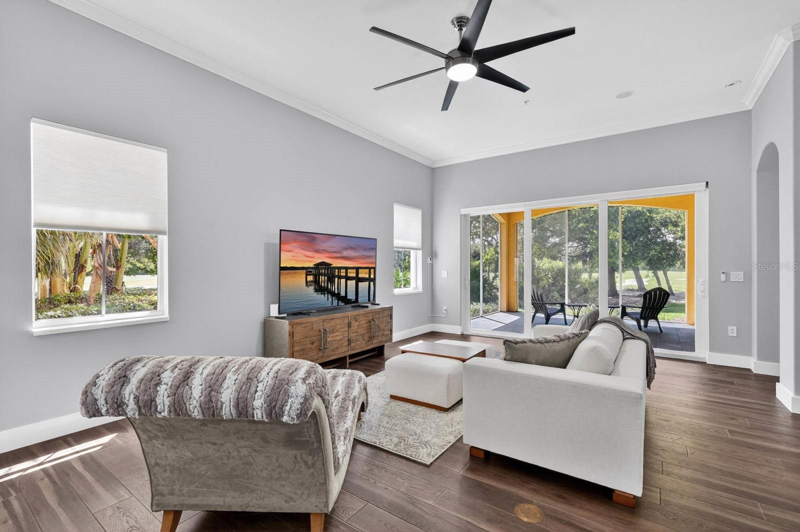 35 CASA BELLA CIR #1201