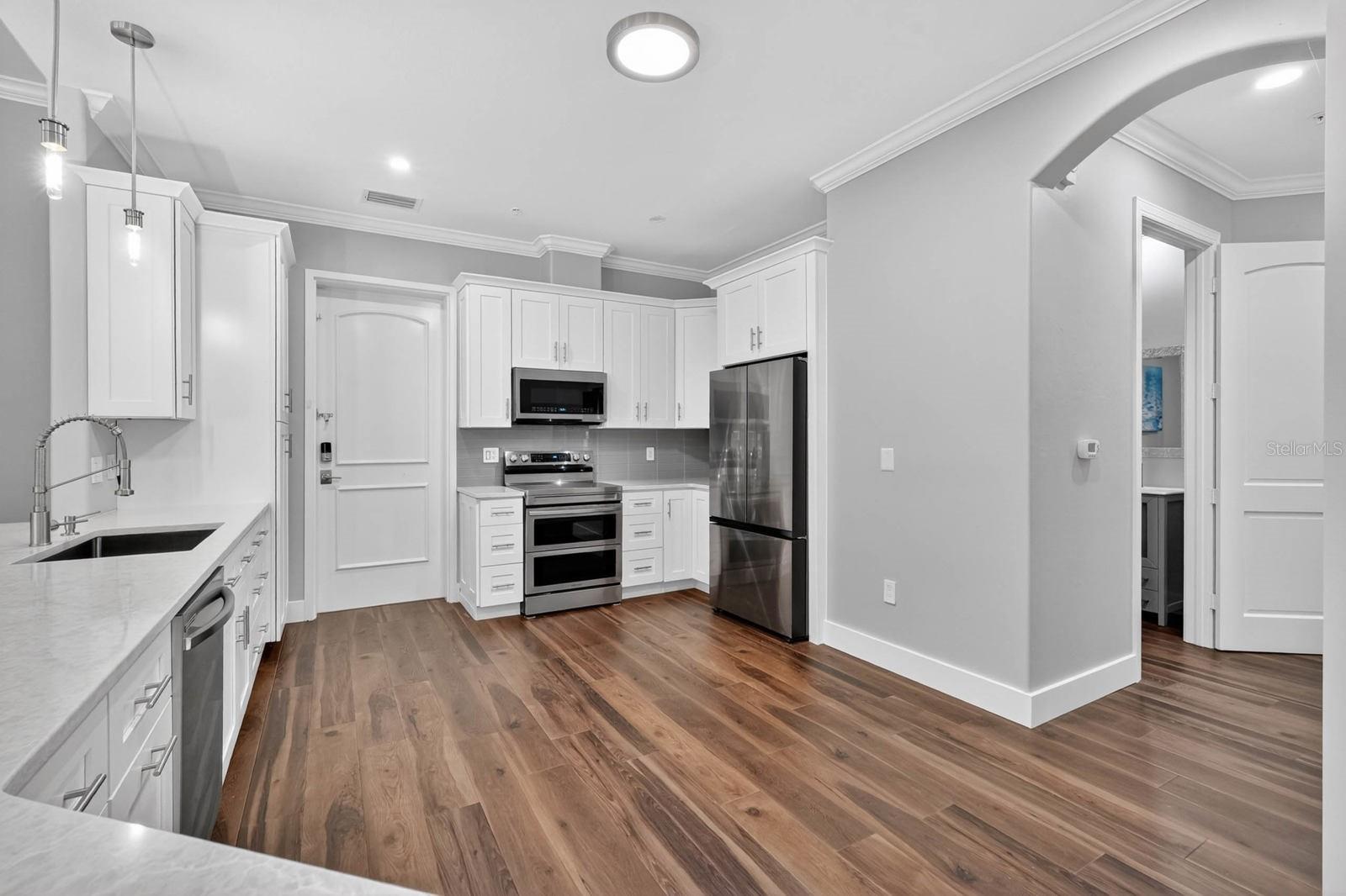 35 CASA BELLA CIR #1201