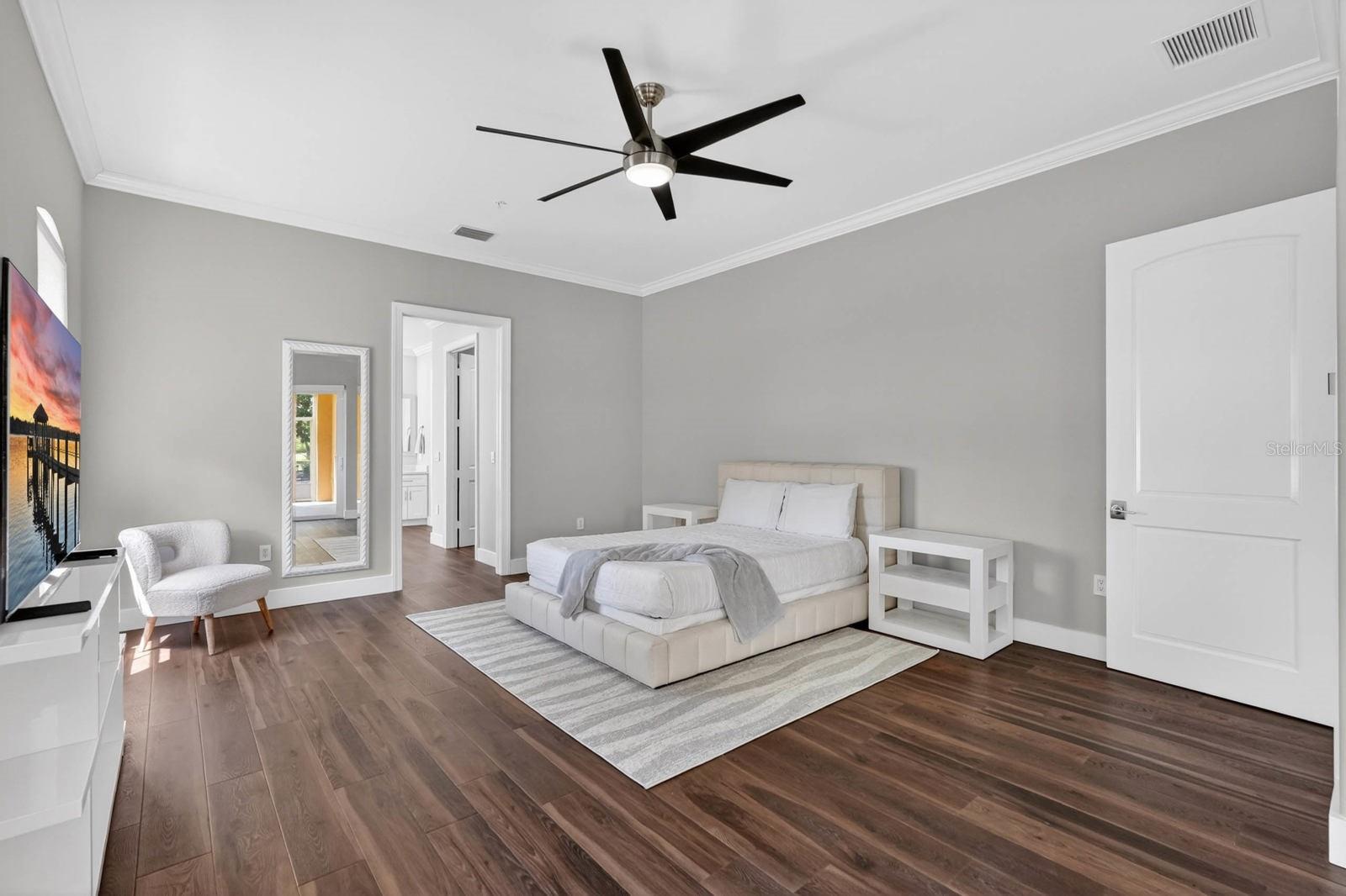 35 CASA BELLA CIR #1201