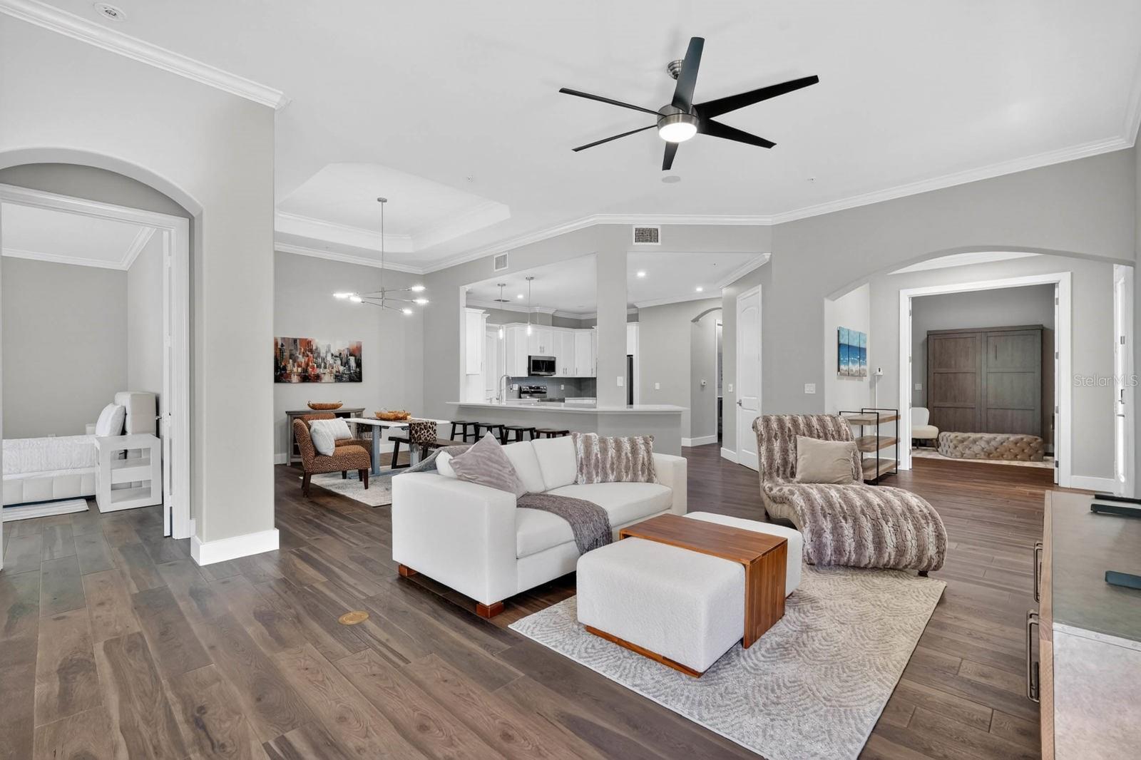 35 CASA BELLA CIR #1201