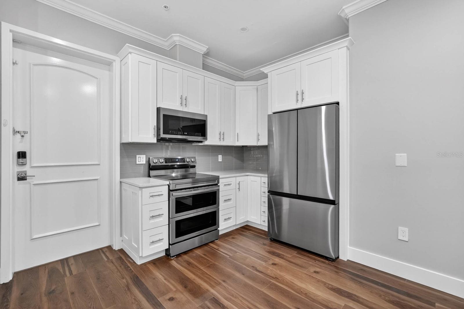 35 CASA BELLA CIR #1201