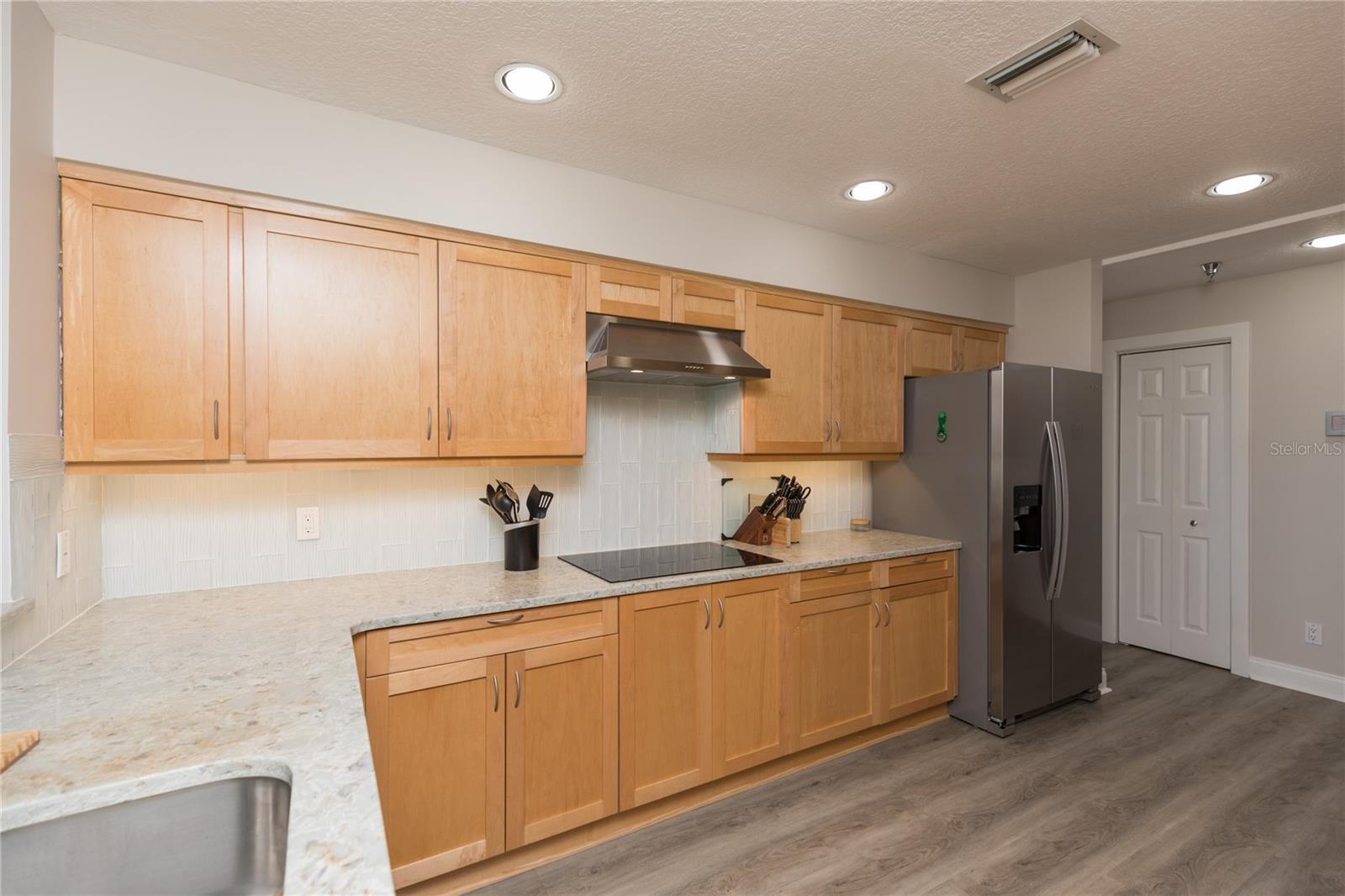 11 AVENUE DE LA MER #1207
