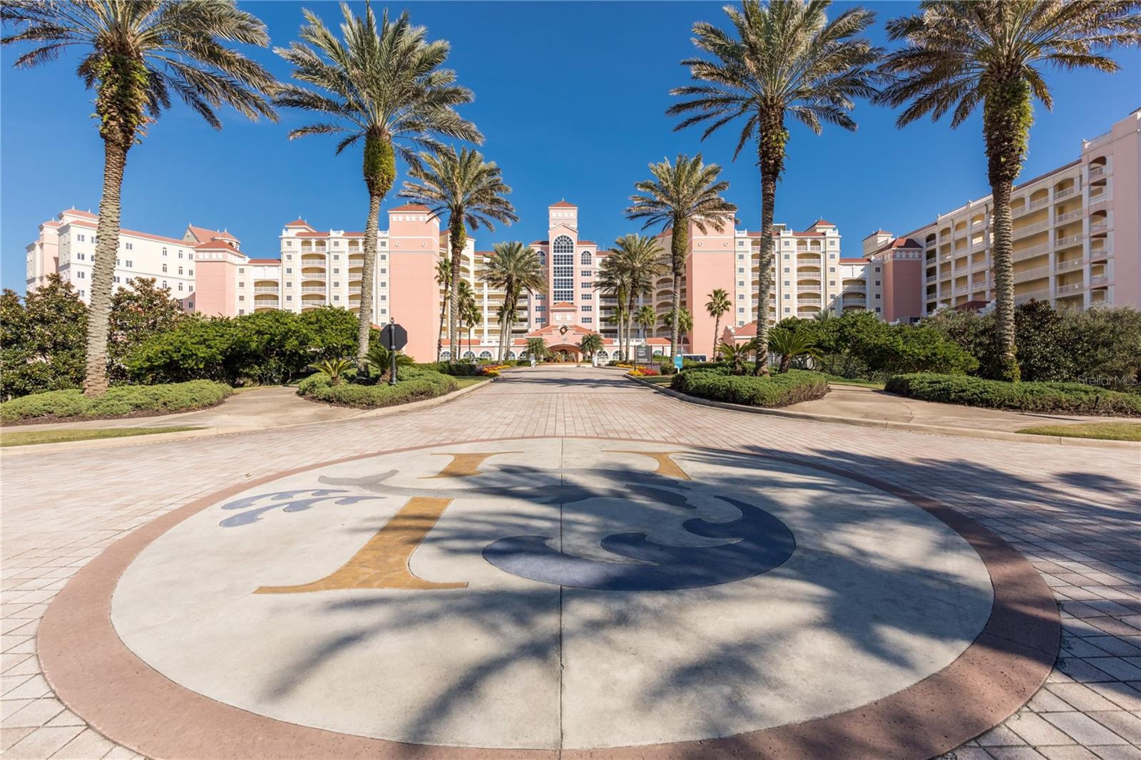 200 OCEAN CREST DR #812