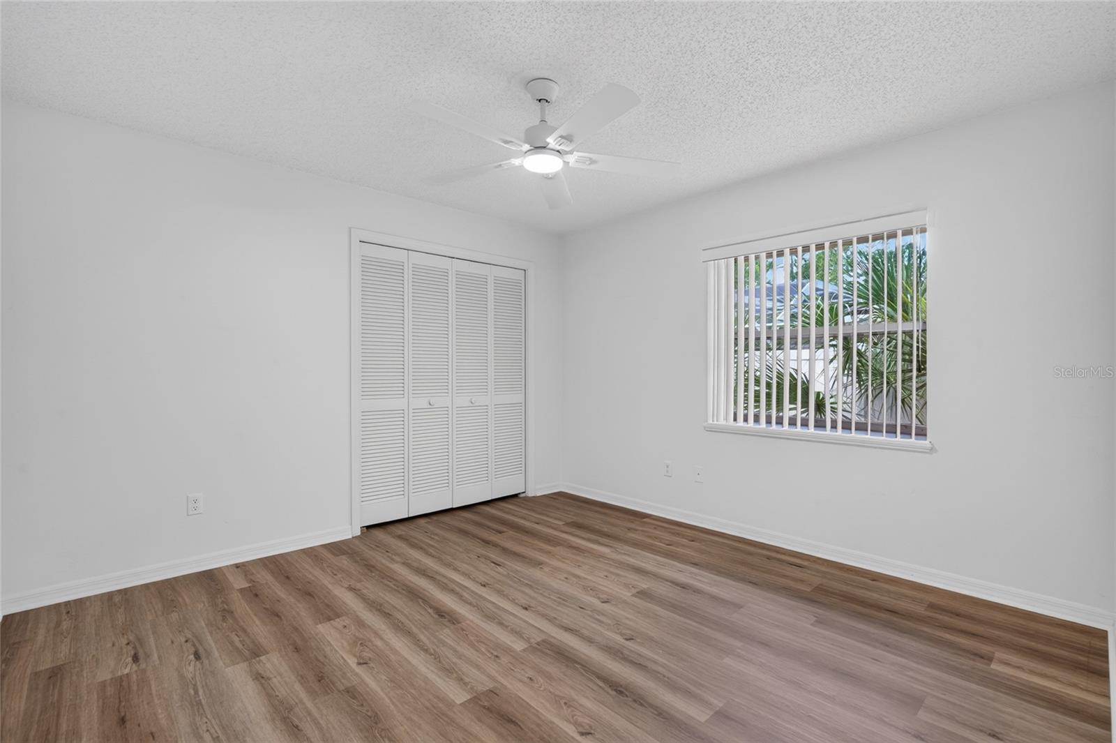 11 WALNUT PL
