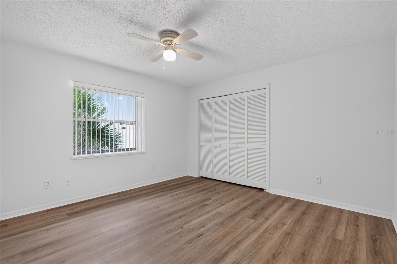 11 WALNUT PL
