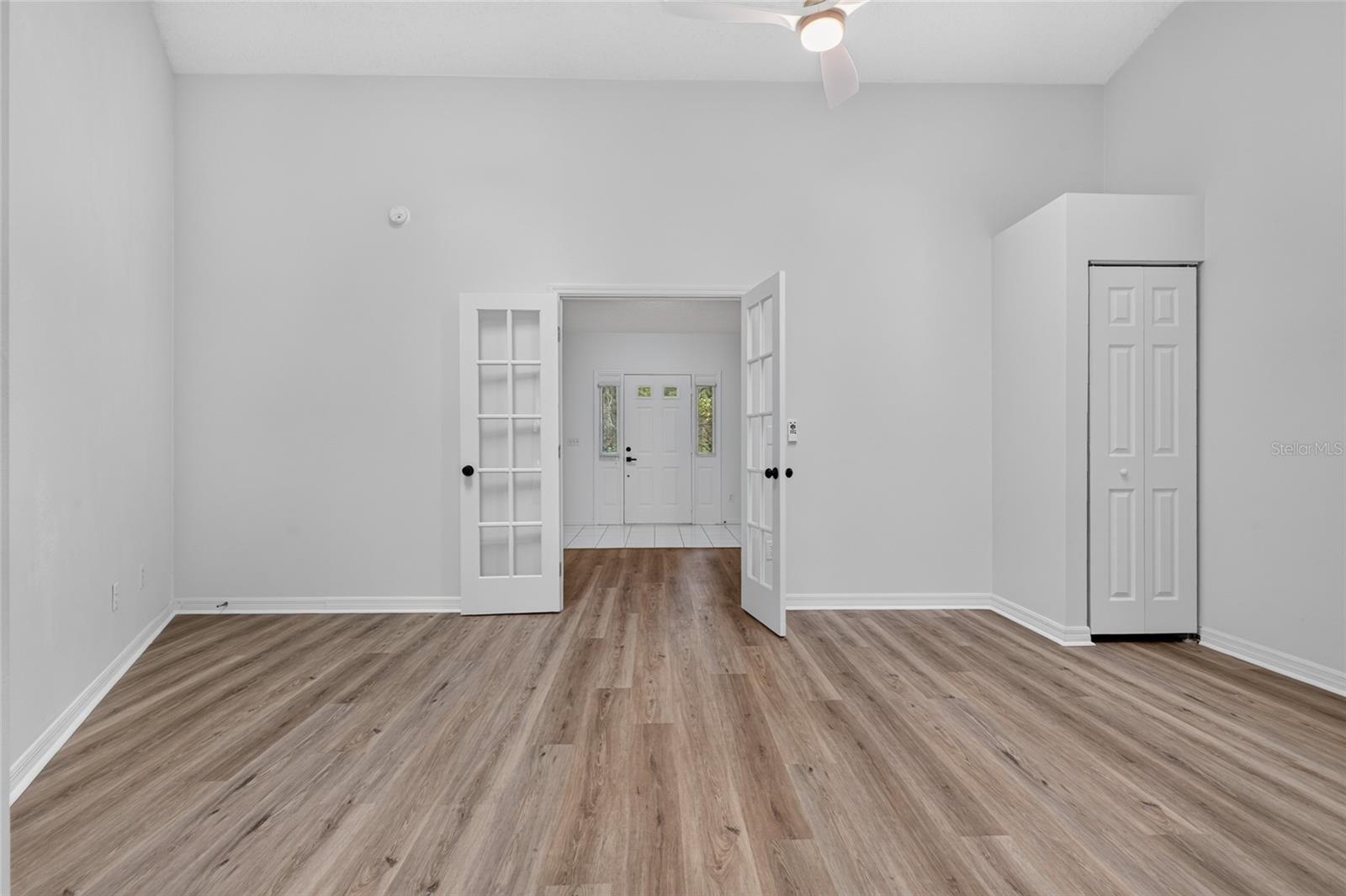 11 WALNUT PL
