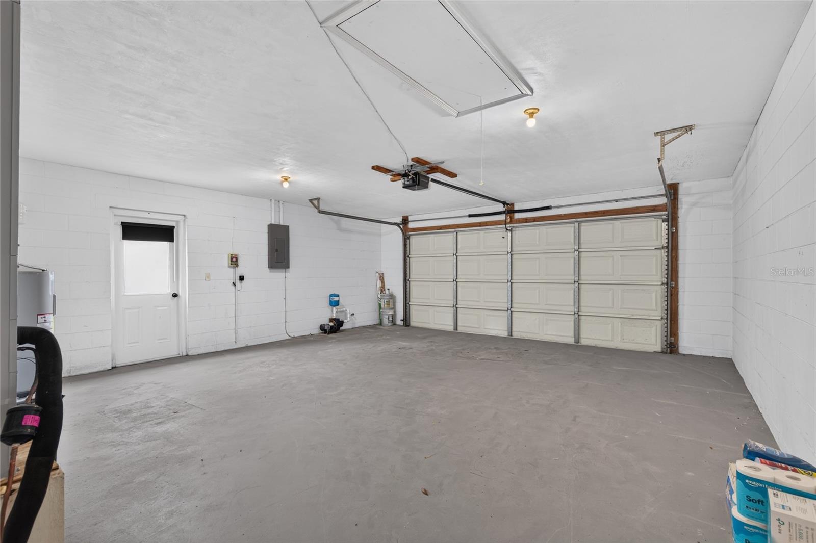 11 WALNUT PL