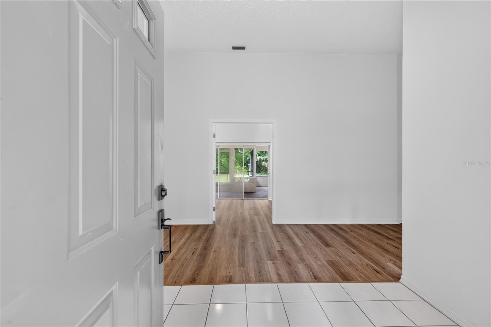 11 WALNUT PL