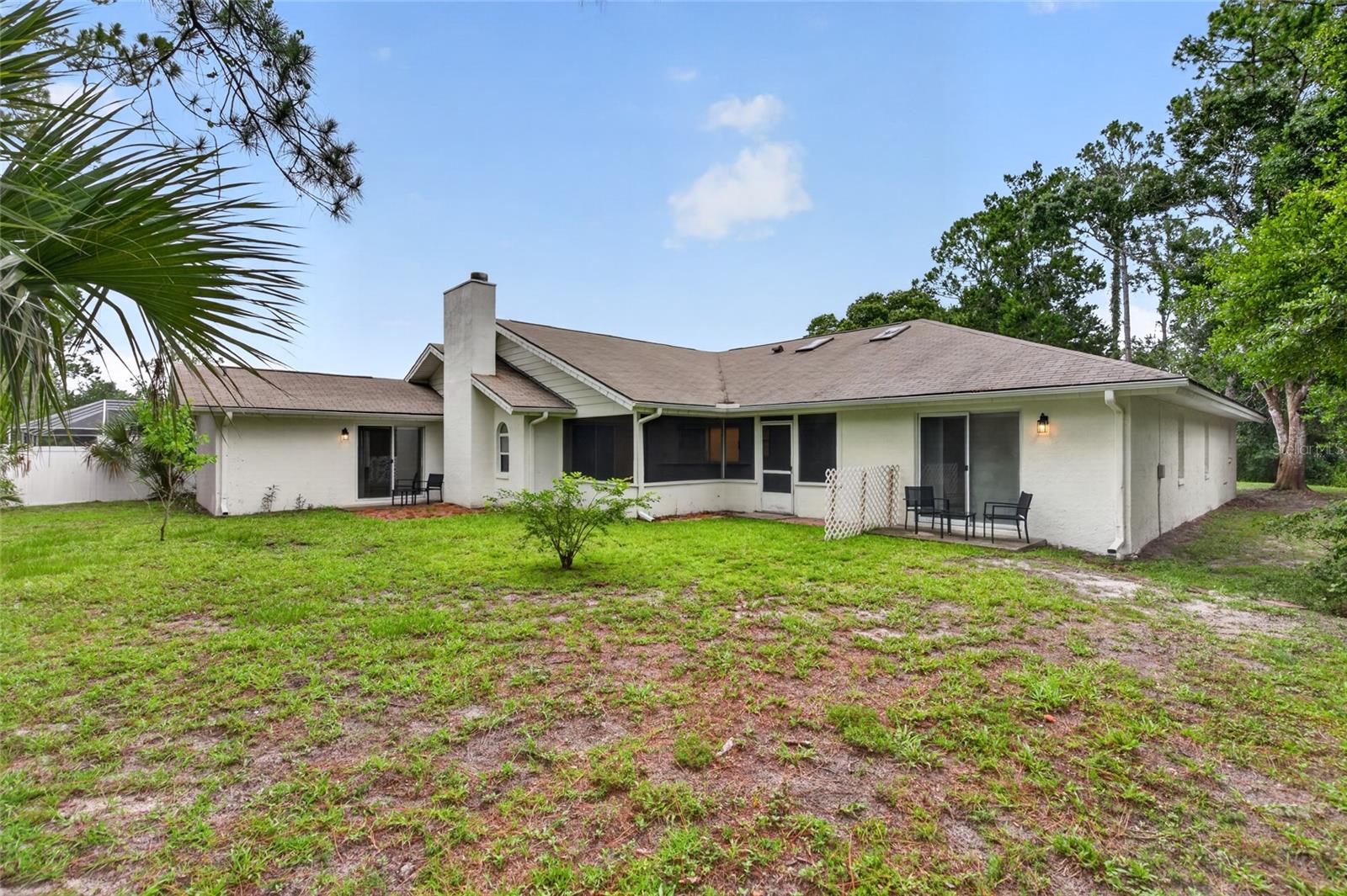 11 WALNUT PL