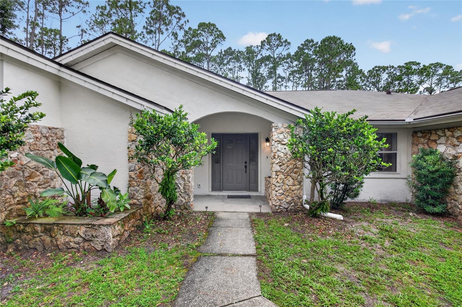 11 WALNUT PL