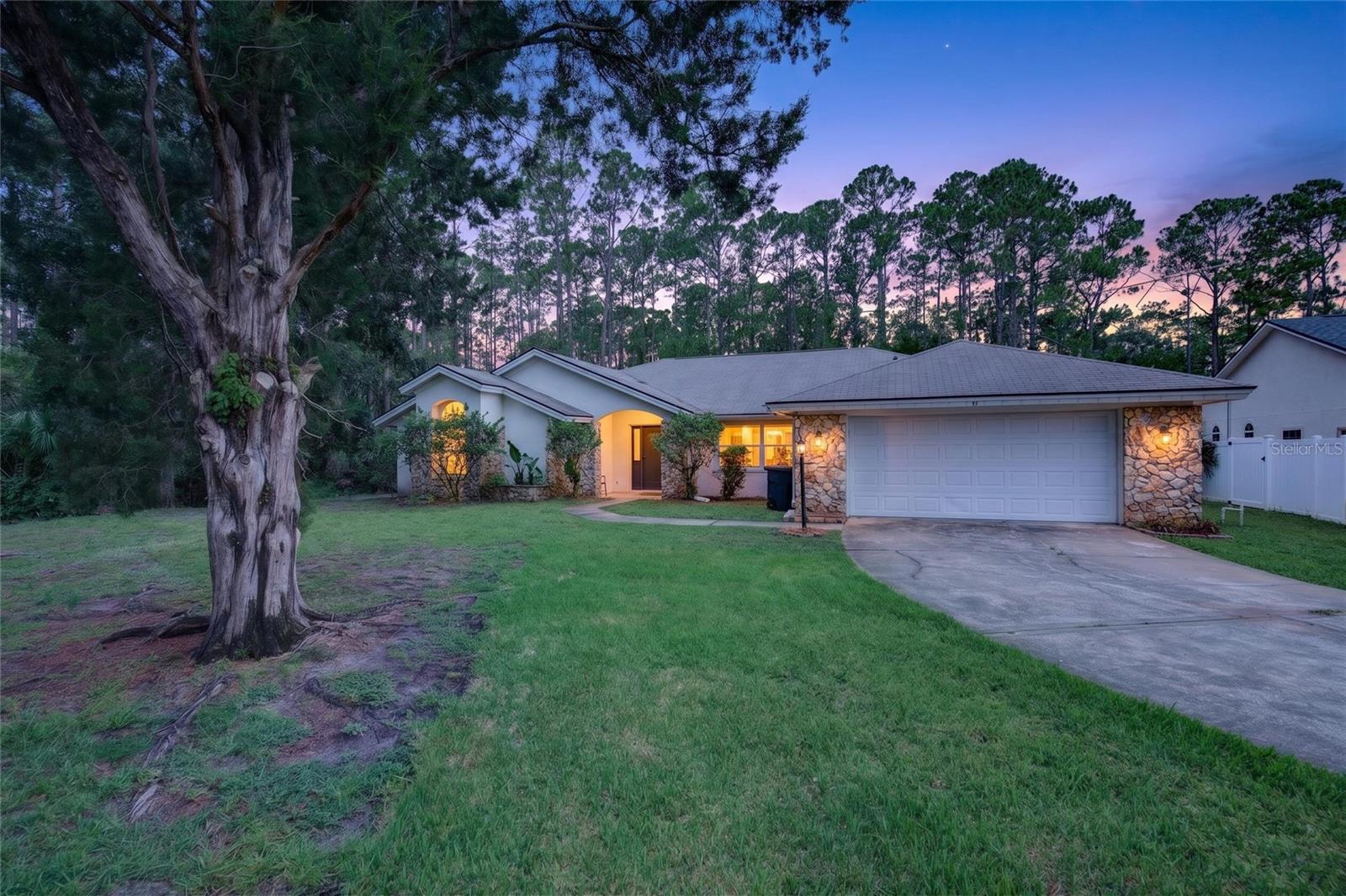 11 WALNUT PL