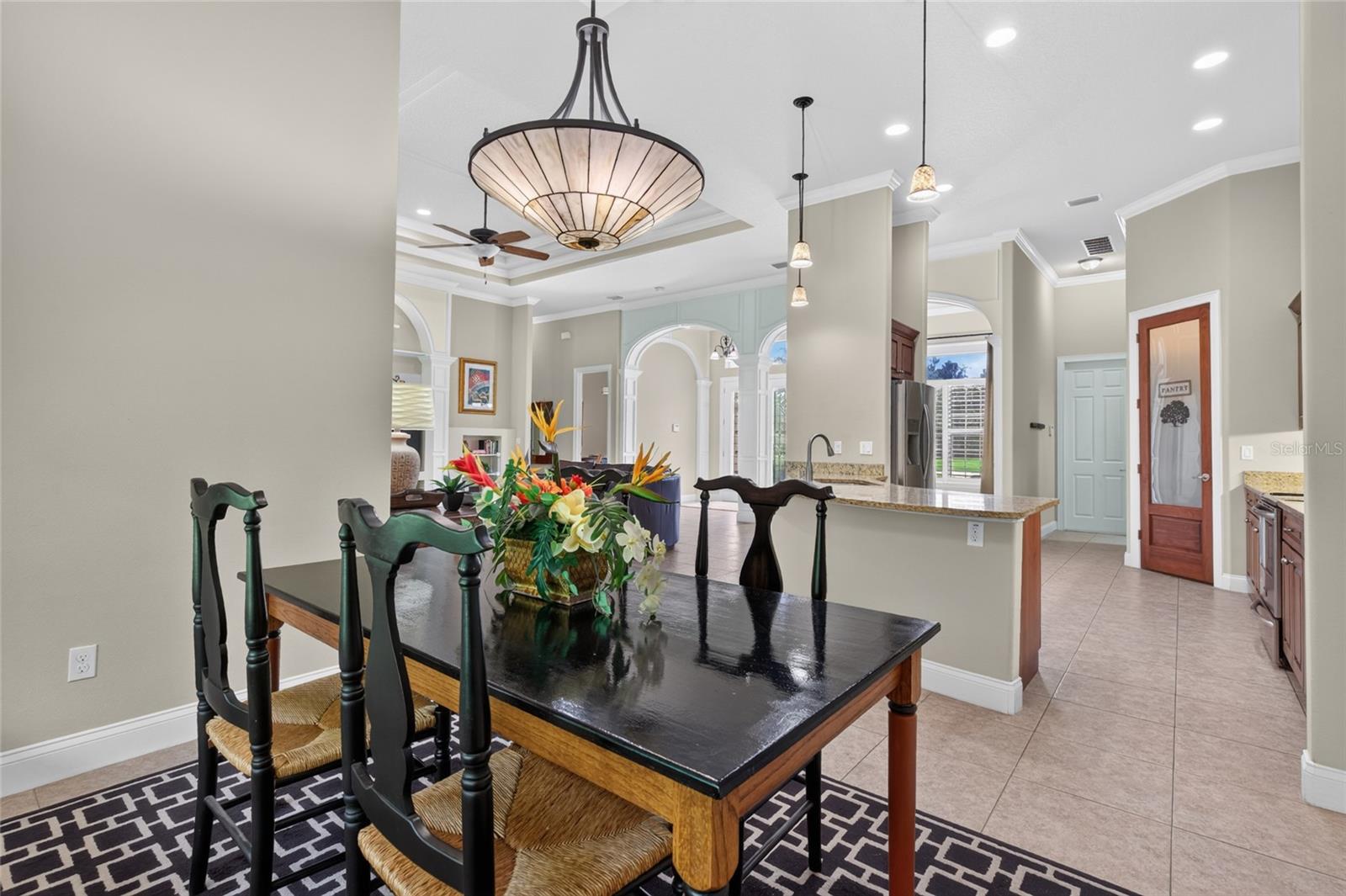 6 SCARLET OAK CIR